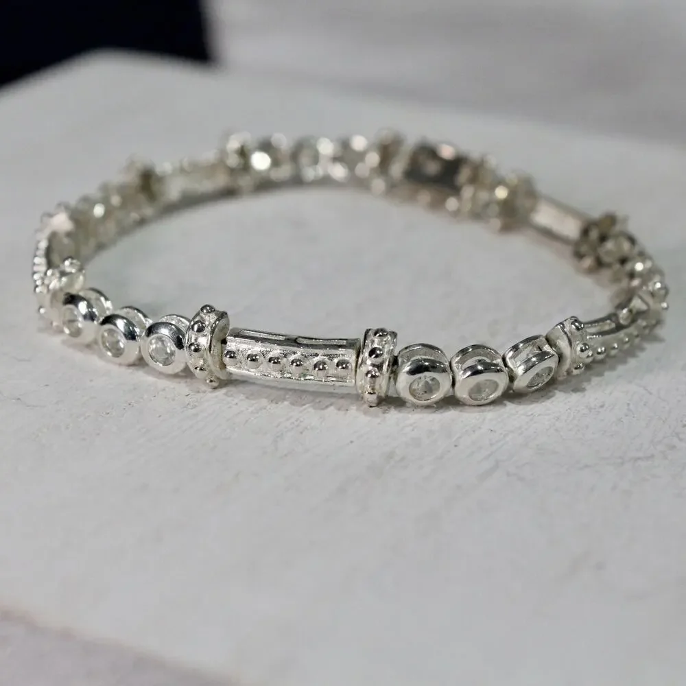 Vintage Women's Sterling Silver 925 & Cubic Zirconia CZ Tennis Bracelet - Picture 3 of 10